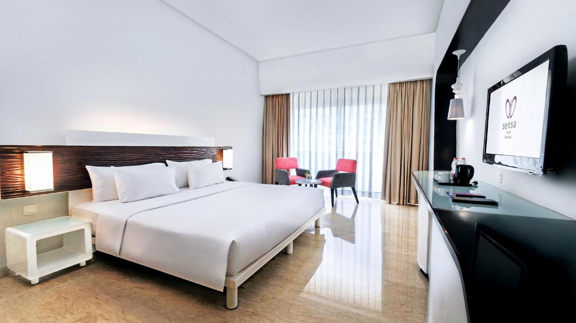 Sensa Hotel Bandung Exterior foto