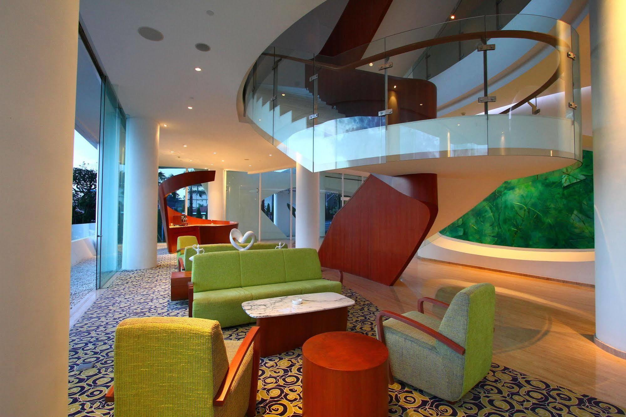 Sensa Hotel Bandung Exterior foto